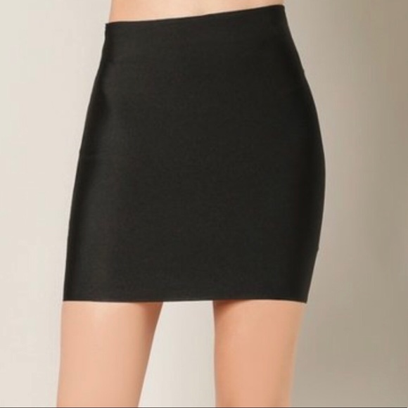 The Black Cat Mini Skirt - Picture 2 of 2